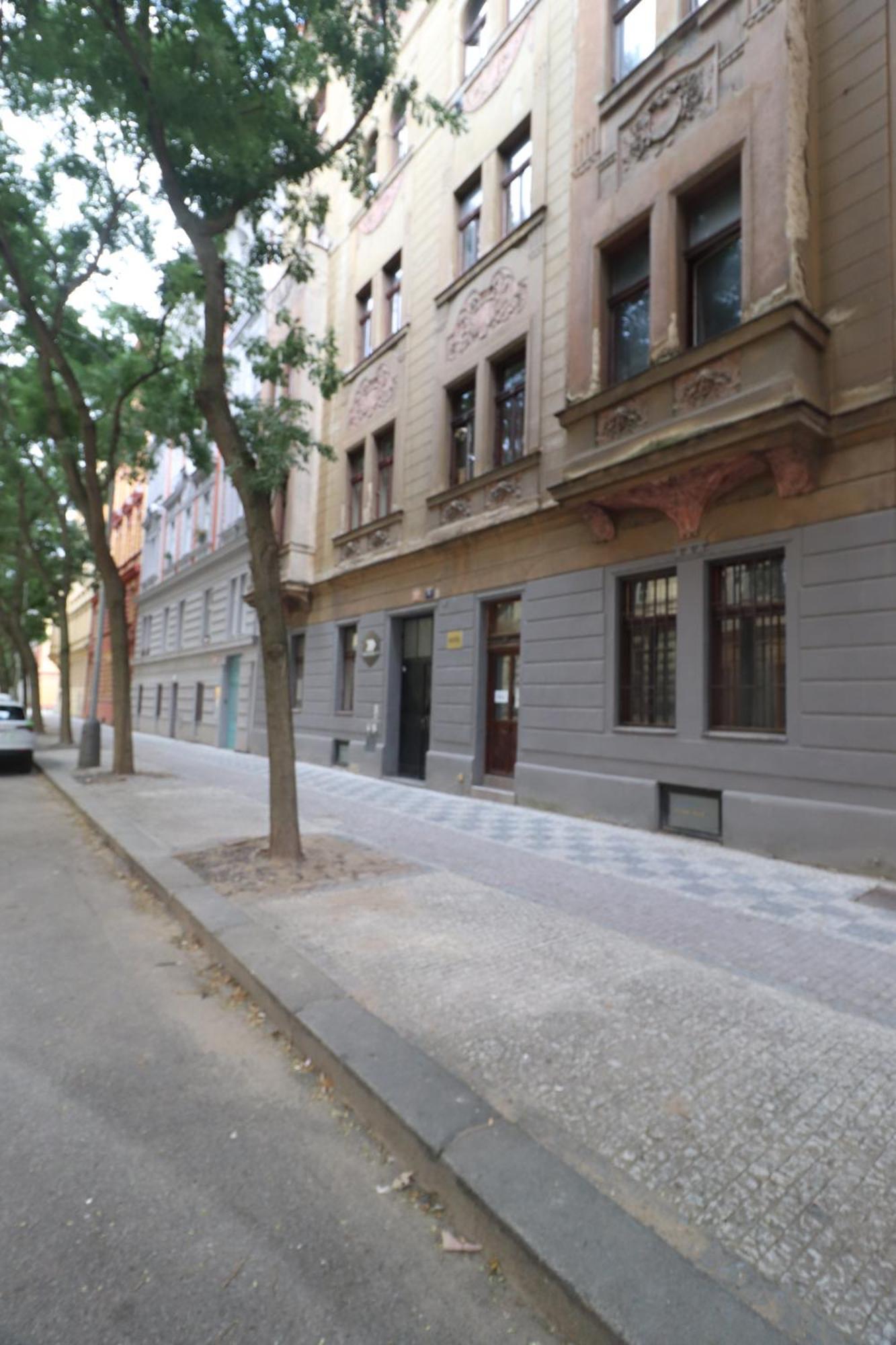 Hostel Forum Prague Exterior photo